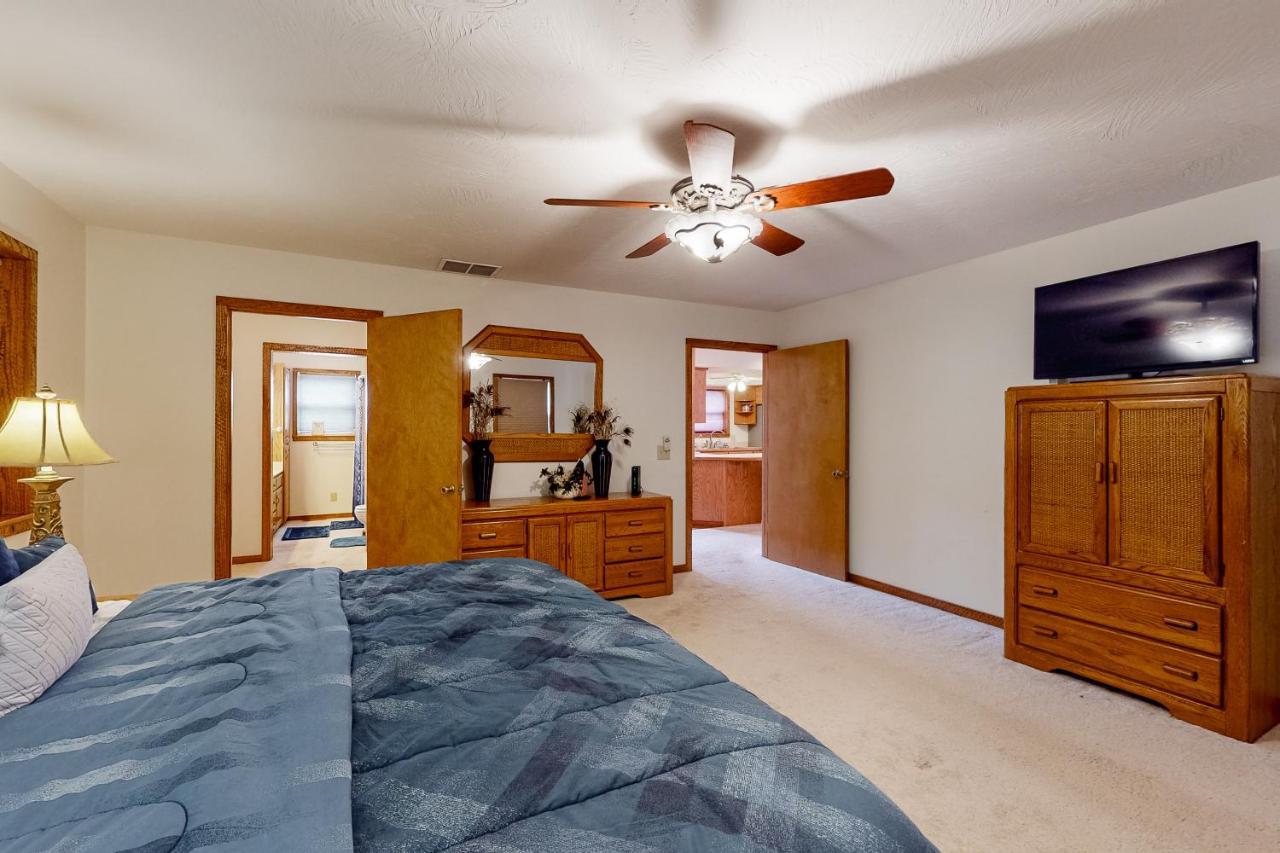 Edgewater Beach Resort 19 Forsyth Экстерьер фото